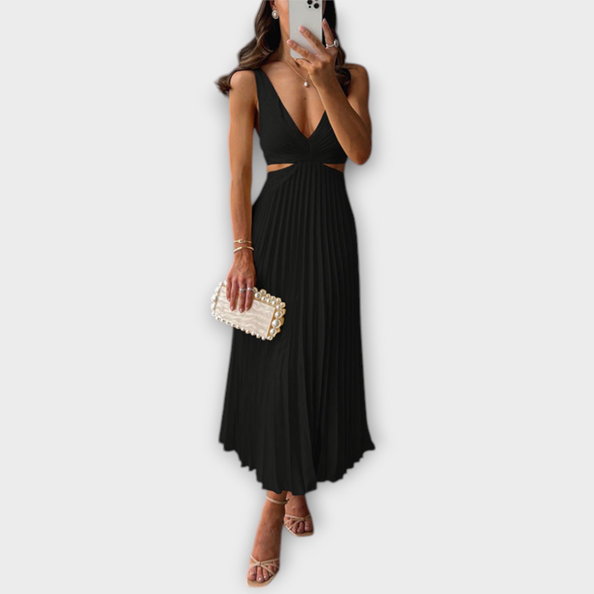 Aurine – Pleated Dress with Refined Waist