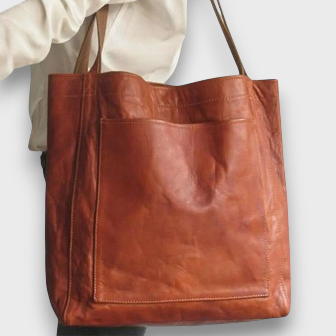 Olya – Elegant Everyday Bag with a Clear Line