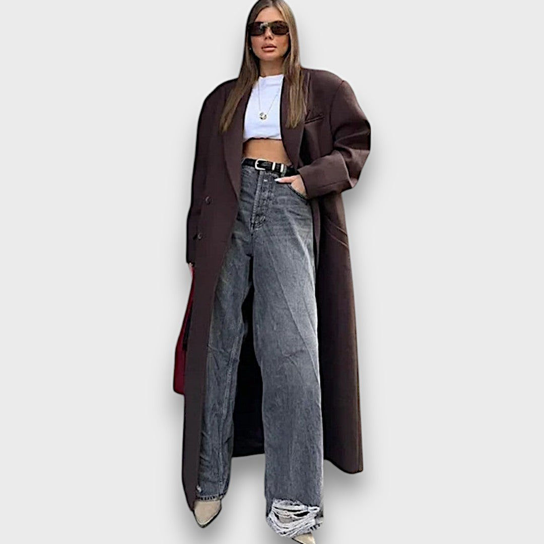 Oslaine – Maximalist Wool Coat with Masculine Silhouette