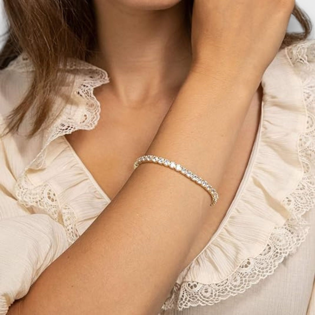 Arielle – Delicate Tennis Bracelet with a Touch of Sparkle