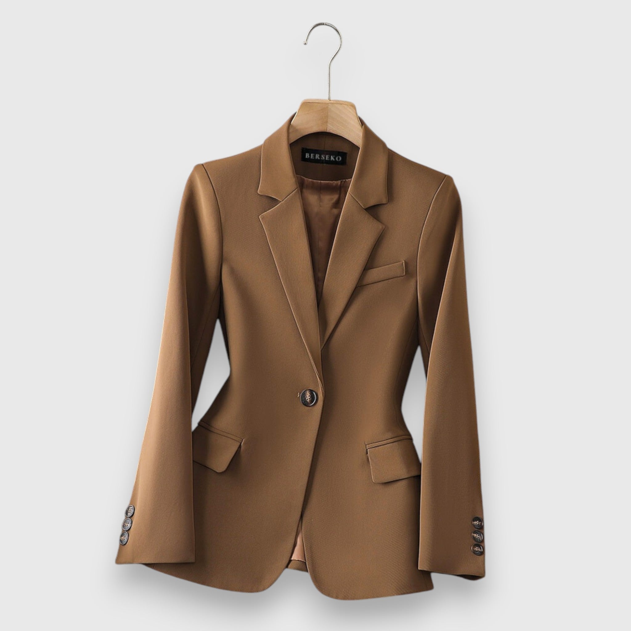 Wandara – Blazer with Single Button Closure